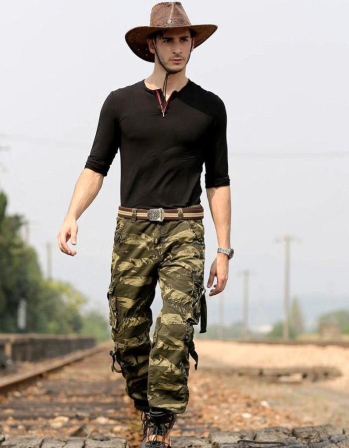 18. Cargo Pants Outfits 798x1024 1